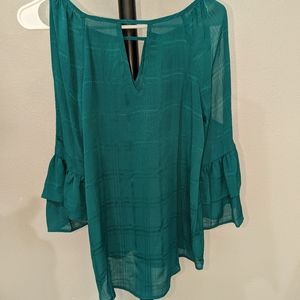 Emerald color shirt juniors